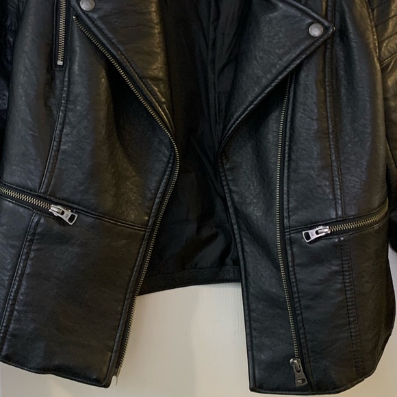 American Eagle M faux leather moto jacket - Picture 8 of 8
